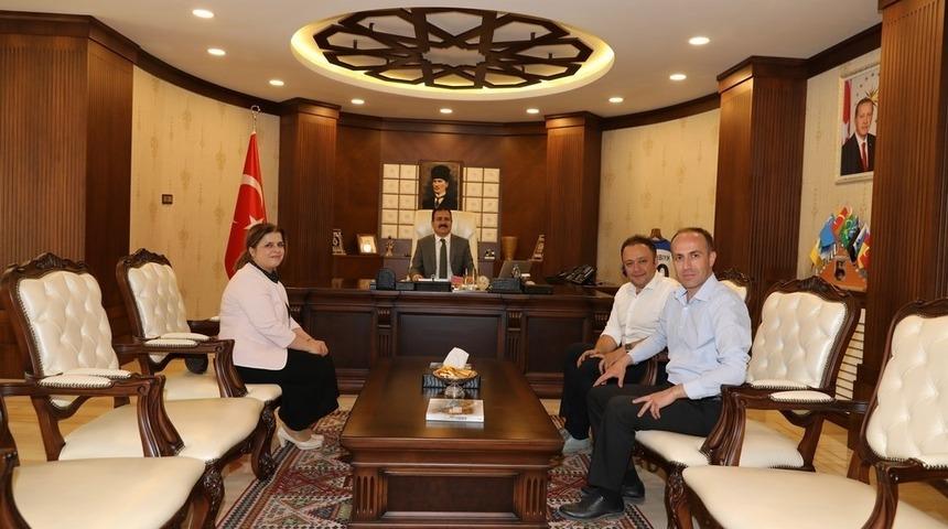 Başkan &Ouml;zer ve hakimlerden Vali Akbıyık&rsquo;a ziyaret