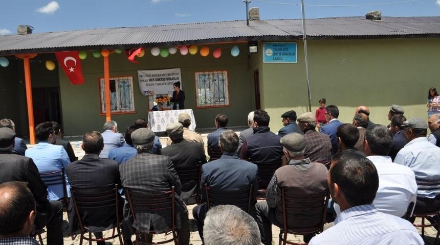 Arpa&ccedil;aylı gen&ccedil;, kendi okuduğu okulu tadilat ettirdi