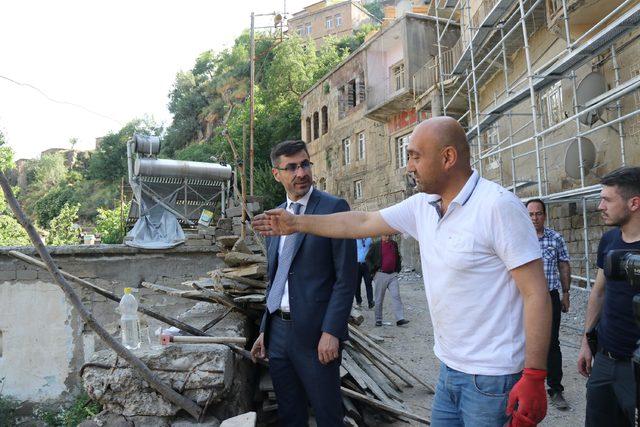 Bitlis'te tarihi evlerin restorasyon çalışmalarına başlandı 