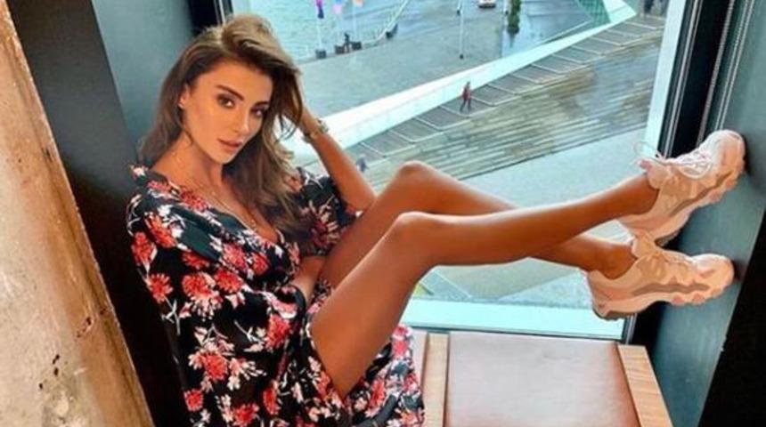 &Ouml;zge Ulusoy Instagram'dan paylaştı