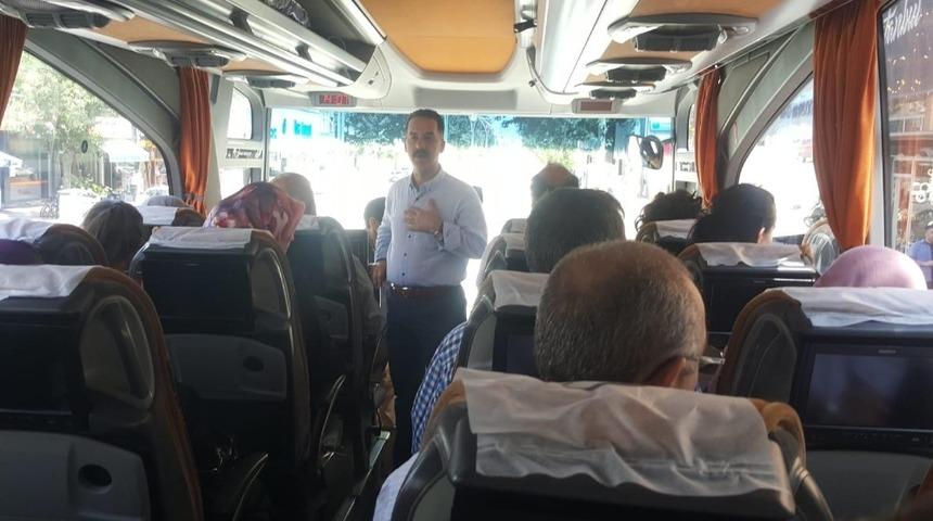 Se&ccedil;im i&ccedil;in otob&uuml;slerle Erzincan&rsquo;dan yola &ccedil;ıktılar