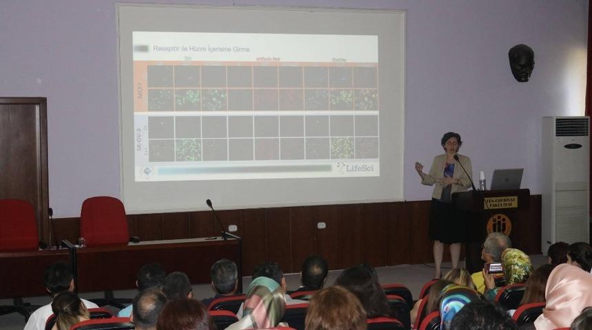 &lsquo;Nano ila&ccedil;lar ile kanseri hedefleme&rsquo; konferansı d&uuml;zenlendi
