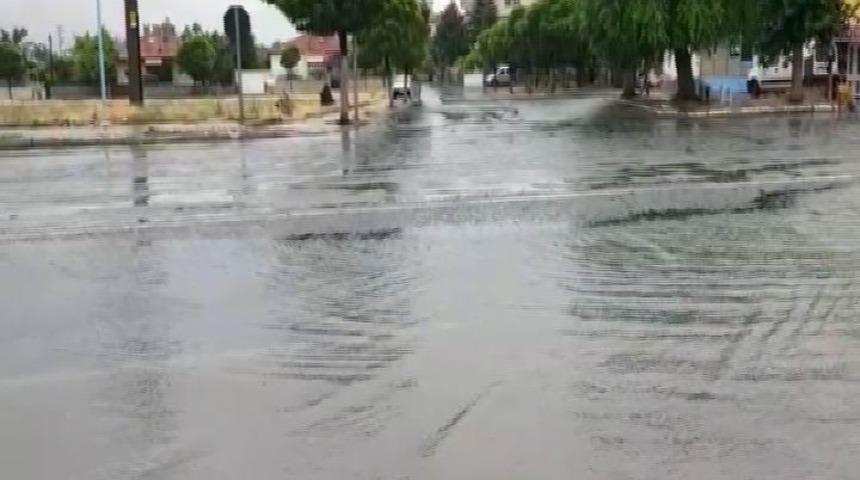 Develi&rsquo;de Yağmur Etkili Oldu