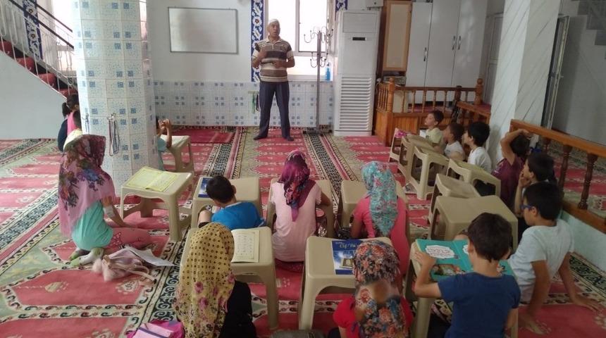 Selendi&rsquo;de yaz Kur&rsquo;an kursları başladı