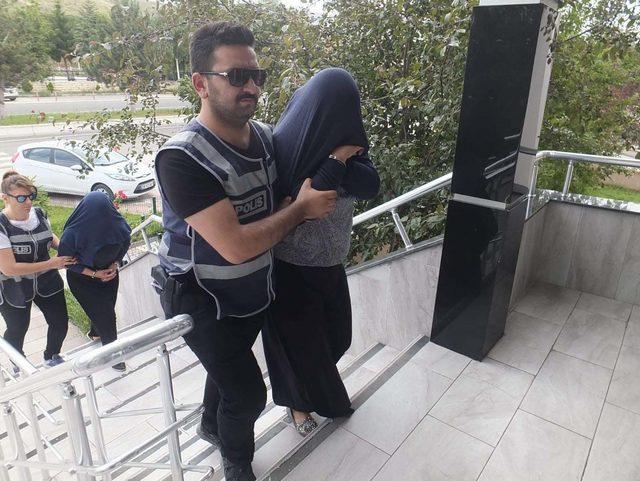 17 bin liralık ziynet eşyası bulunan çantayı çalan 3 kişi tutuklandı
