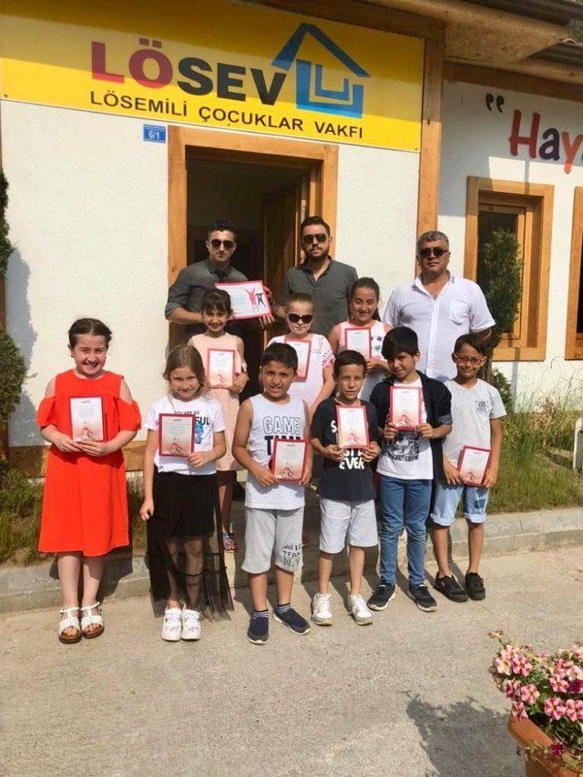 Gülüç Vesile Dikmen İlkokulu öğrencilerinden örnek davranış