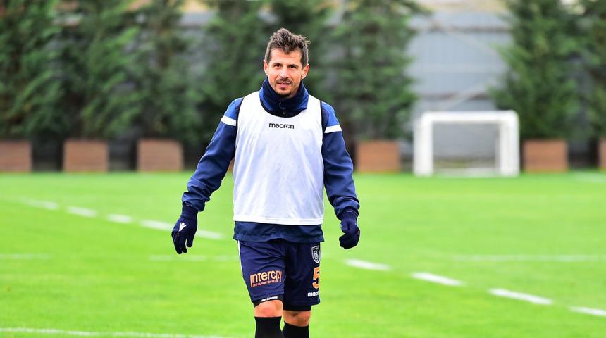 Fenerbahçe'de Emre Belözoğlu imzayı atıyor! Ali Koç'tan sürpriz...