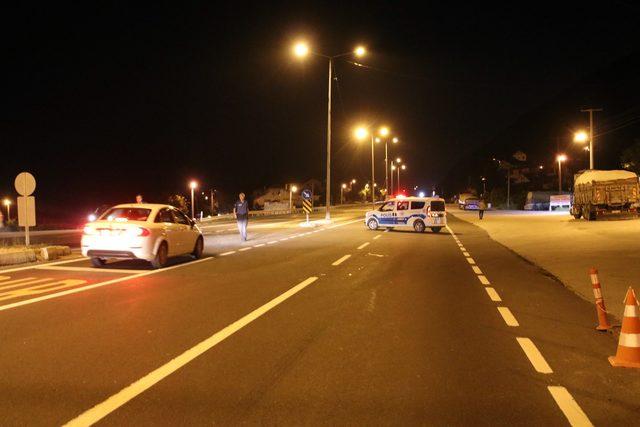 Yola sızan kimyasal madde nedeniyle Bolu Dağı trafiğe kapandı