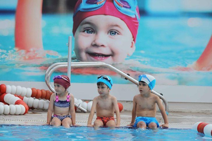 Okullar kapandı havuz keyfi başladı G4