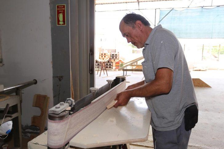 Belediye atölyesi üretiyor, Kepez güzelleşiyor G1