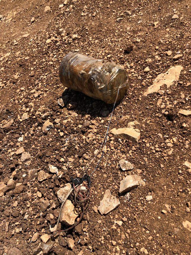 Şırnak'ta toprağa gömülü patlayıcılar bulunup, imha edildi