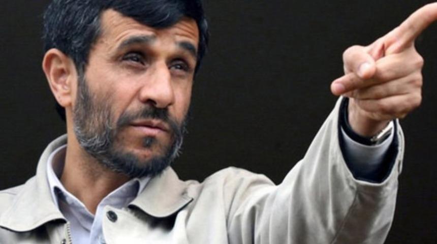 Eski İran Cumhurbaşkanı Ahmedinejad yasakladığı Twitter'a &uuml;ye oldu