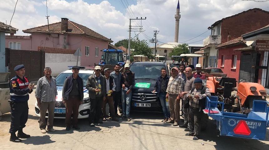 Aydın&rsquo;da reflekt&ouml;rs&uuml;z trakt&ouml;rlere ge&ccedil;it verilmedi