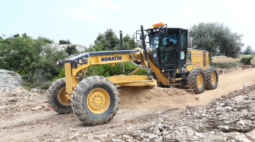 Tarsus&rsquo;taki afetin yaraları sarılıyor