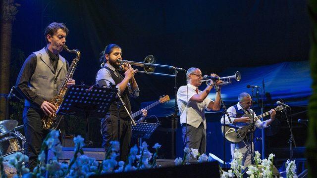 Iyeoka’dan Türk kahvesi eşliğinde muhteşem konser