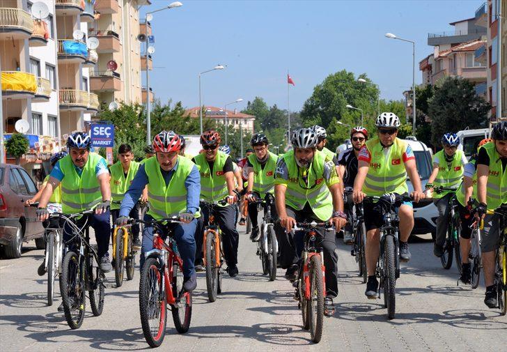 İHH gönüllülerinin Söğüt'ten Domaniç'e bisiklet turu G4