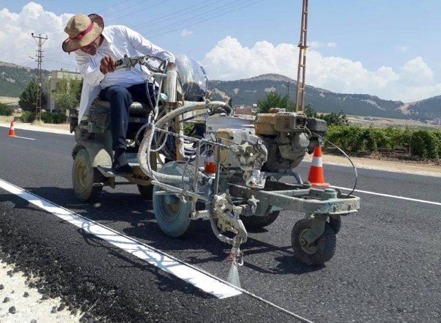 Petrol Caddesinde asfaltı tamamlanan kısım trafiğe açıldı