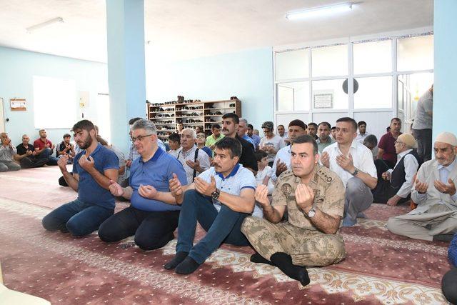 Şehit Piyade Y&uuml;zbaşı Fırat, şehadetinin 3. yılında mevlidi şerifle anıldı 2