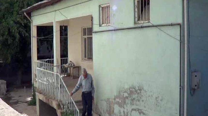 Evini Şehit ve Gazi Ailelerine bağışladı