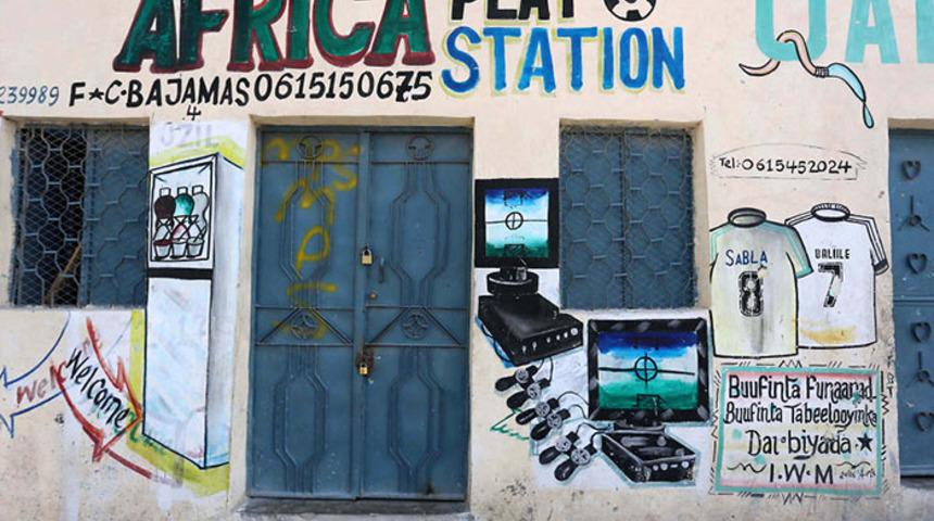 Tabela almaya paraları olmayınca çözümü böyle buldular! 