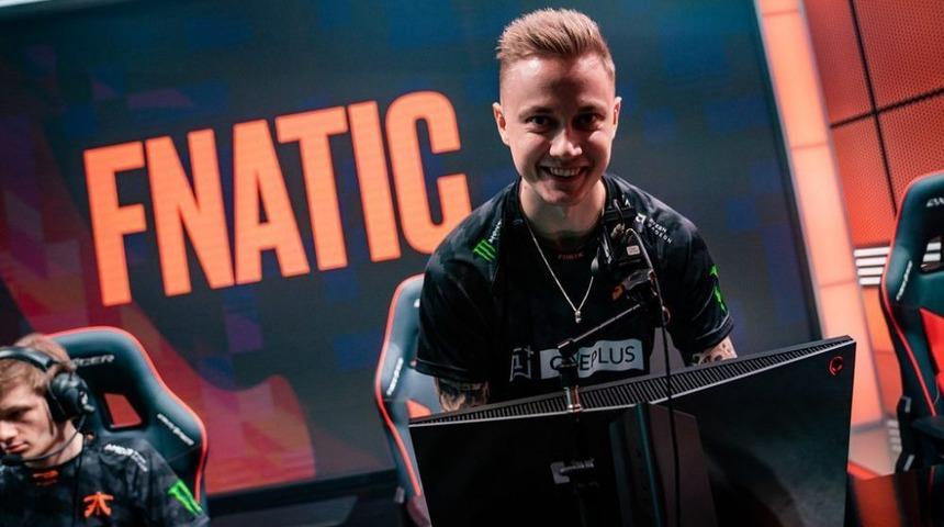 G2&rsquo;yu deviren Fnatic, Excel&rsquo;e karşı zorlansa da zirveye yerleşmeyi başardı