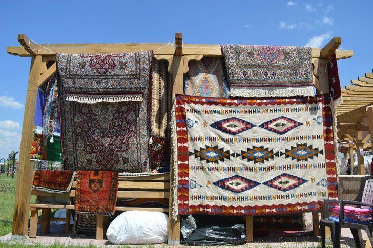 Elde halı ve kilim dokuma geleneği yaşatılıyor G2