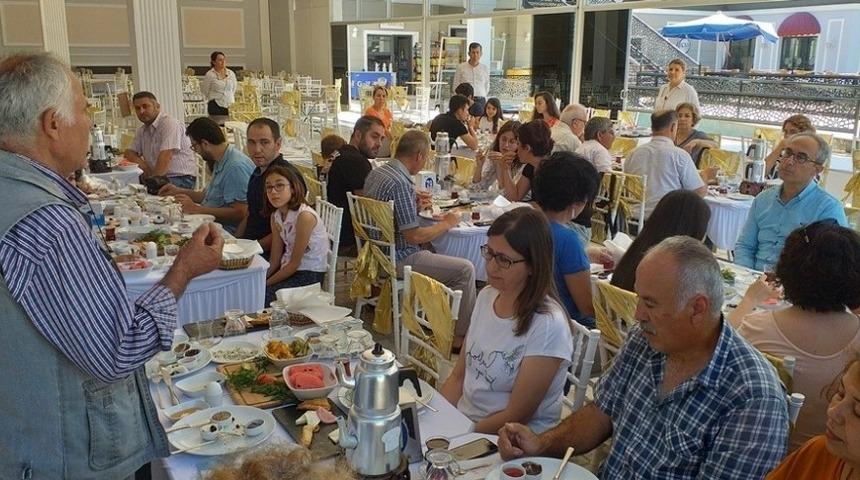 &Ouml;demiş Koza-Der&rsquo;den dayanışma kahvaltısı