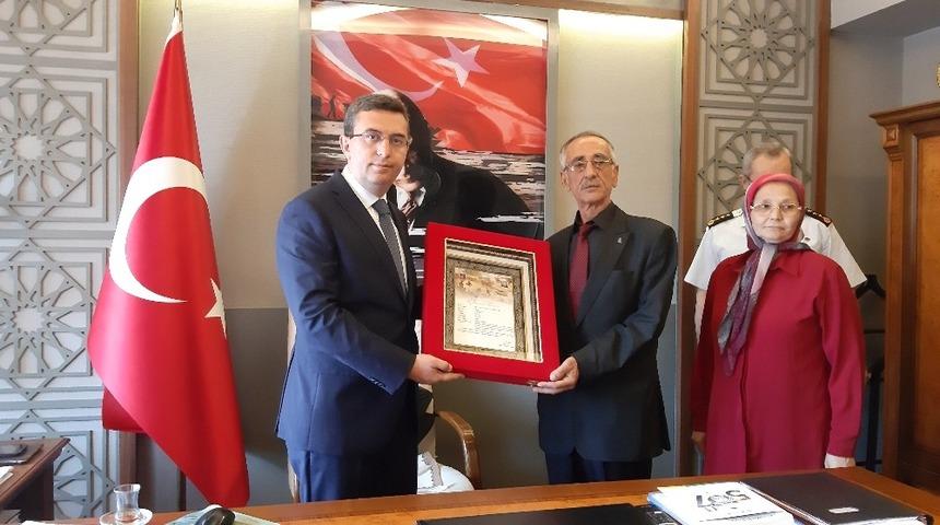 Şehir askerin ailesine şehadet belgesi verildi