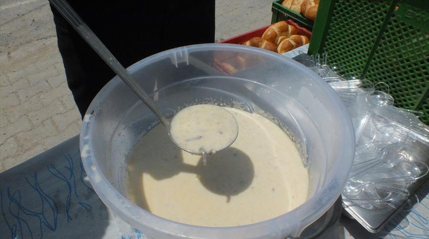 Y&ouml;r&uuml;klerin hayır yemeklerinin vazge&ccedil;ilmezi "ciğer &ccedil;orbası"