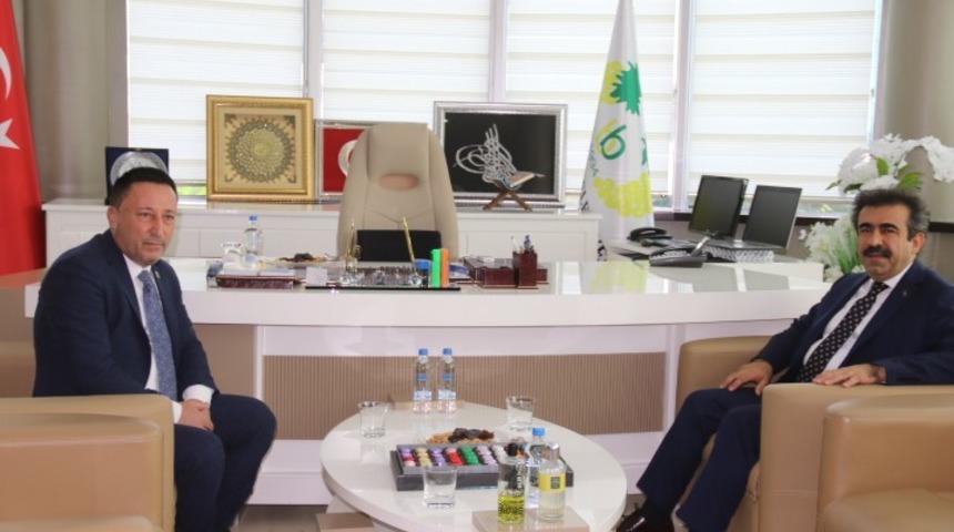 Vali G&uuml;zeloğlu&rsquo;ndan Başkan Beyoğlu&rsquo;na ziyaret ve tam destek