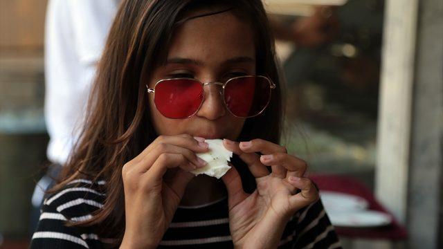 Dondurma yemek için Kahramanmaraş'a akın ediyorlar