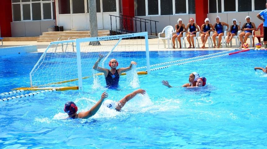 T&uuml;rkiye Su Topu U17 Kadınlar 2. Lig Grup ve Final m&uuml;sabakaları
