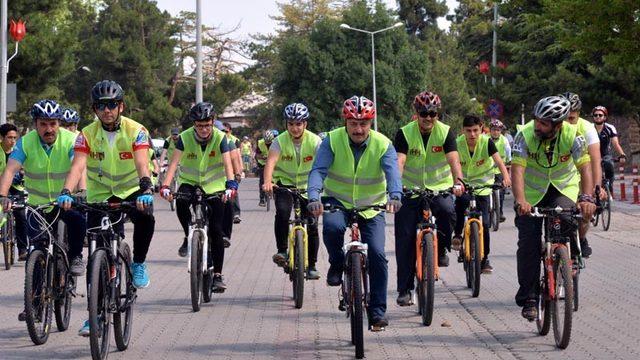 Pedalları “Diriliş” için çevirdiler