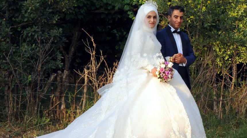 Ankaralı İncifer'e, Derecik'te 2 g&uuml;n 2 gecelik aşiret d&uuml;ğ&uuml;n&uuml;