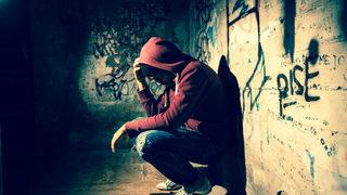 Gençler uyuşturucuya 'bir kereden bir şey olmaz' denilerek başlıyor