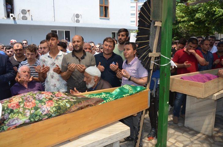 Birlikte öldüler birlikte son yolculuğa uğurlandılar G3