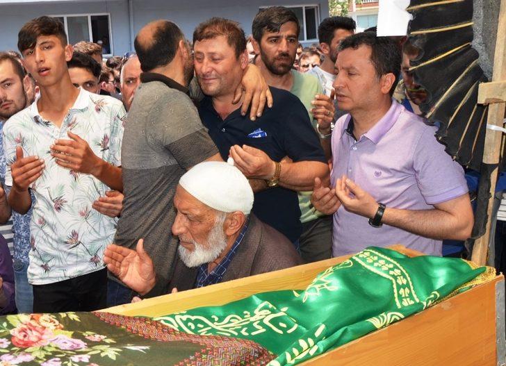 Birlikte öldüler birlikte son yolculuğa uğurlandılar G4