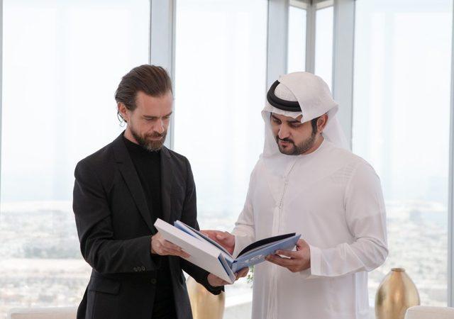 Dubai şeyhi, Twitter CEO'sunu ağırlayıp, hesap açtığını duyurdu