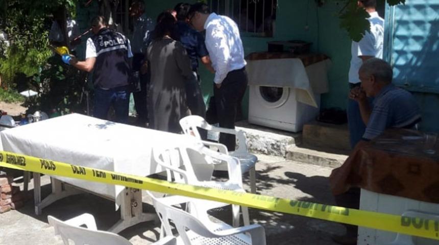 Aydın'da bir kişi kadın arkadaşını ka&ccedil;ırıp, annesinin evinde intihar etti