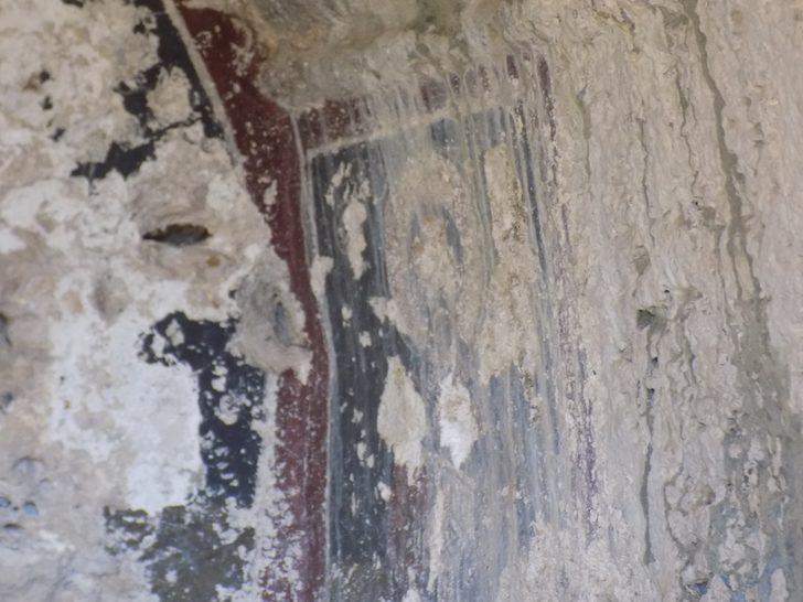 2 bin yıllık Hz. İsa kaya resmi defineciler tarafından tahrip edildi G1