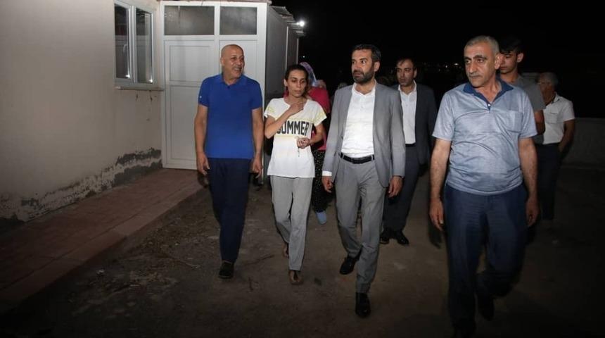 Başkan Şerifoğulları, afet sonrası incelemelerini s&uuml;rd&uuml;r&uuml;yor