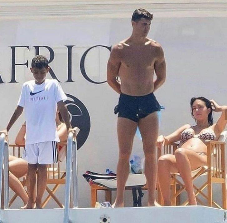 Ronaldo çıldırdı! Yok böyle bahşiş G4