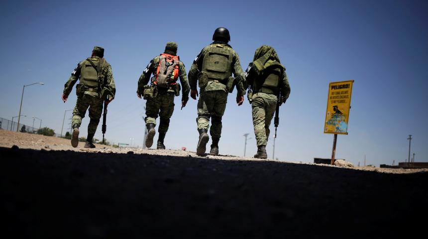 Sınıra 15 bin asker konuşlandırıldı