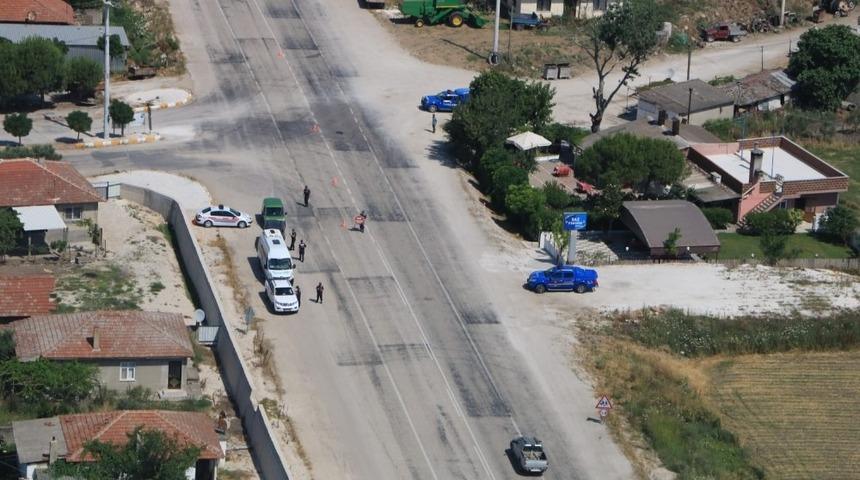 Jandarma trafiği havadan denetledi