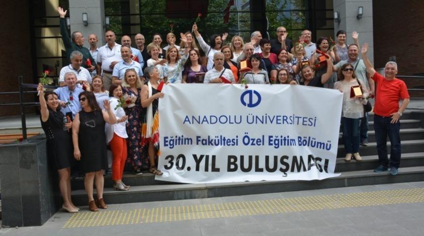 &Ouml;zel Eğitim B&ouml;l&uuml;m&uuml; mezunlarından &lsquo;30. yıl Buluşması&rsquo;