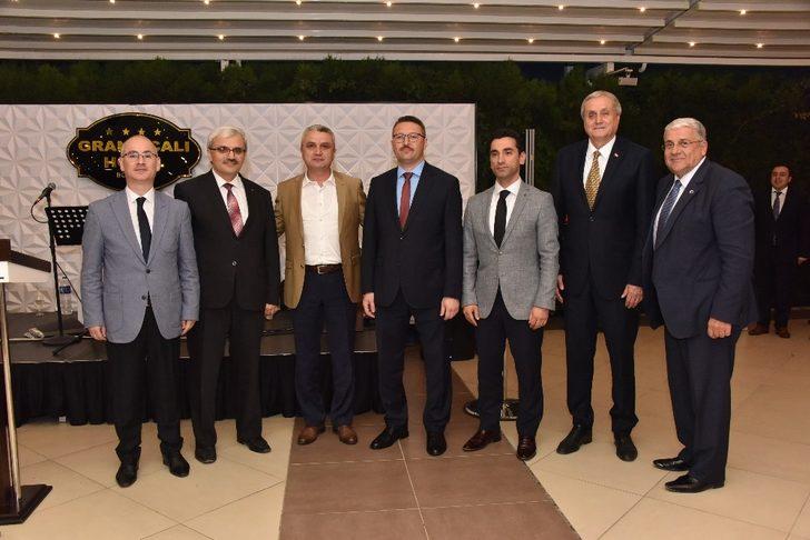 Bozüyük’te görev yerleri değişen savcı ve hâkimler için veda yemeği G1