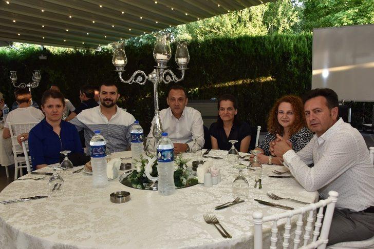 Bozüyük’te görev yerleri değişen savcı ve hâkimler için veda yemeği G4