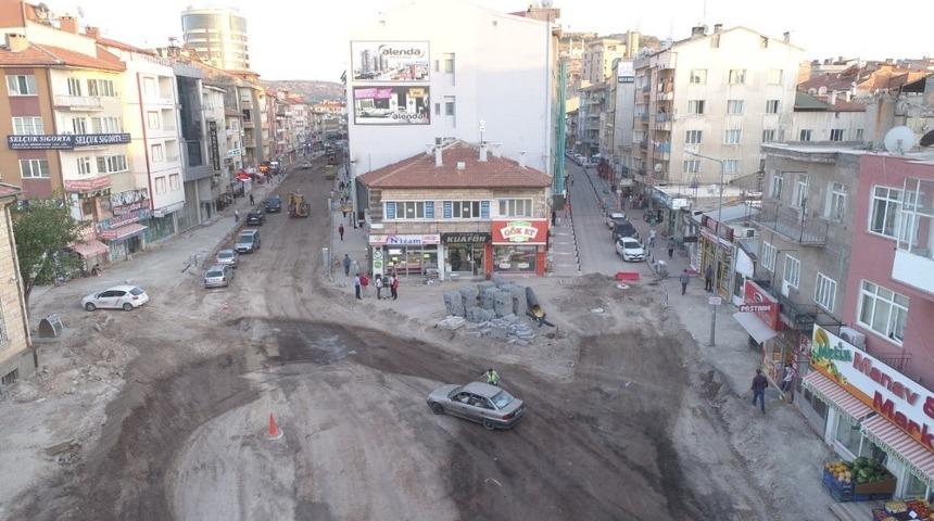 Lale Caddesindeki altyapı &ccedil;alışmaları tamamlandı