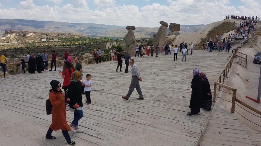 Kapadokya'da yaz tatili yoğunluğu