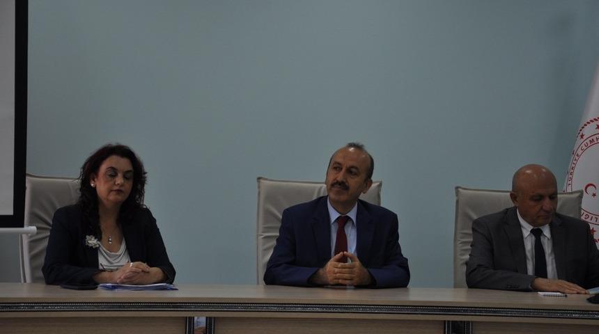 Kars&rsquo;ta &ldquo;Et&ccedil;i Irklar ve Melezlerinin Yaygınlaştırılması, S&uuml;r&uuml; B&uuml;y&uuml;tme ve Yenileme Desteklemesi&rdquo; toplantısı